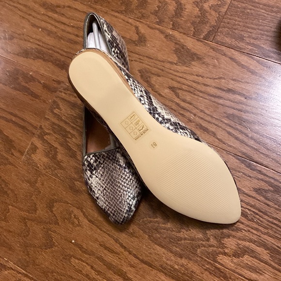 NIB Lissa Nude Stella Snake Flats, 8.5, - Picture 3 of 6